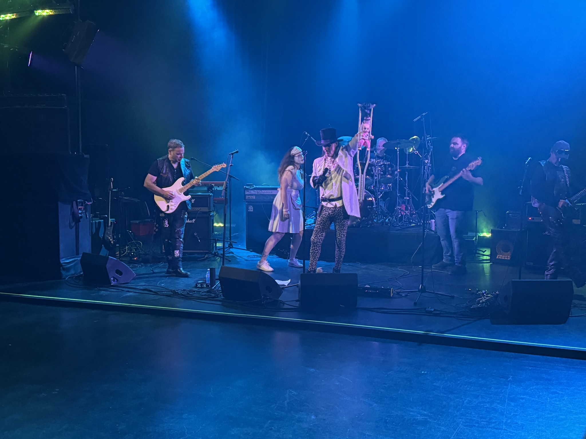 The Scotty Cooper Band plays "Dead Babies"